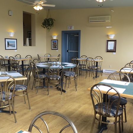 Parkland Village Inn 阿尔马 外观 照片