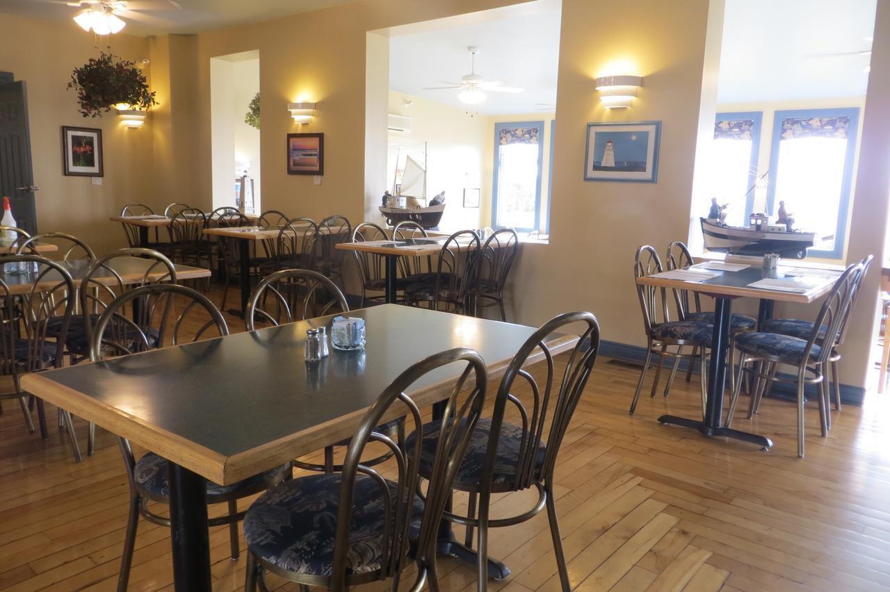 Parkland Village Inn 阿尔马 外观 照片