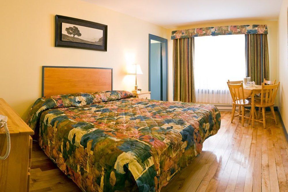 Parkland Village Inn 阿尔马 外观 照片