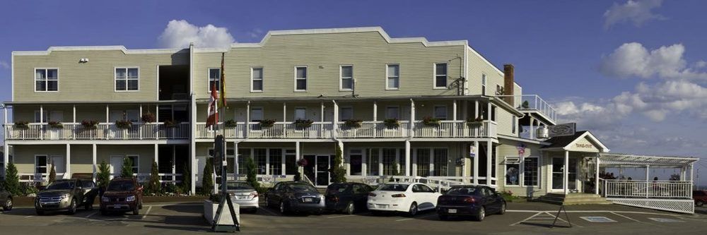 Parkland Village Inn 阿尔马 外观 照片